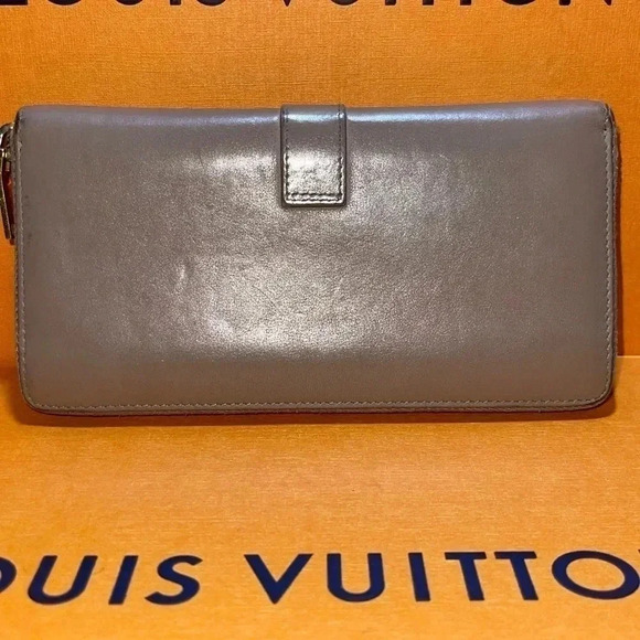 Ysl Zippy Wallet - Picture 2 of 14